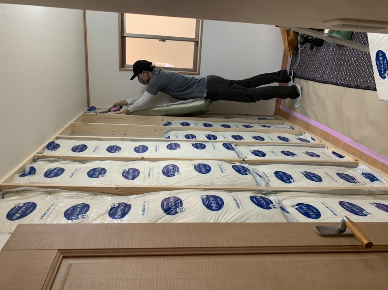 子育て世代の間仕切り壁造作リフォーム