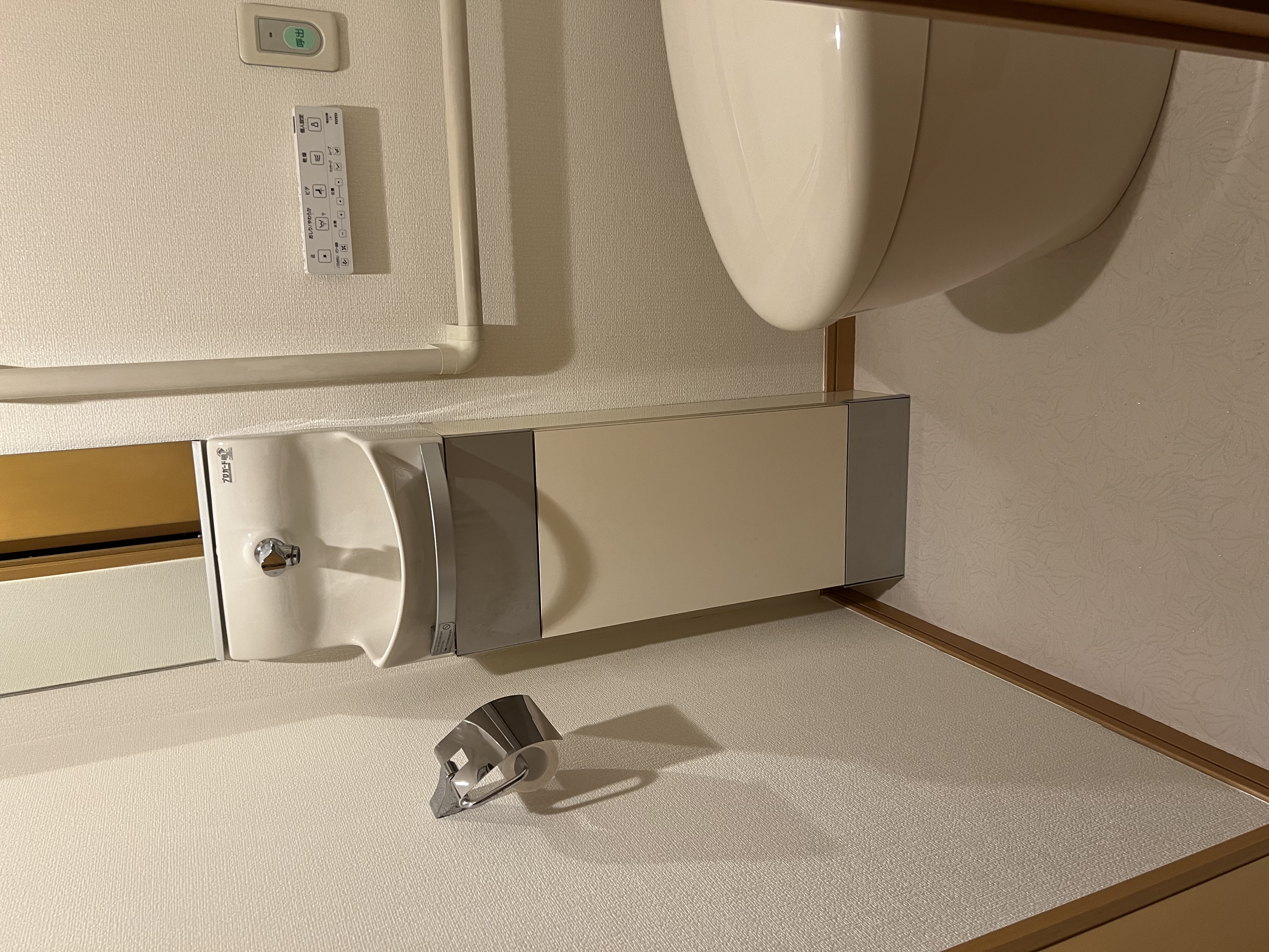 新築のようなトイレに生まれ変わりました！