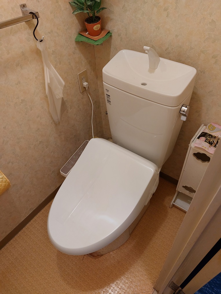トイレ交換工事