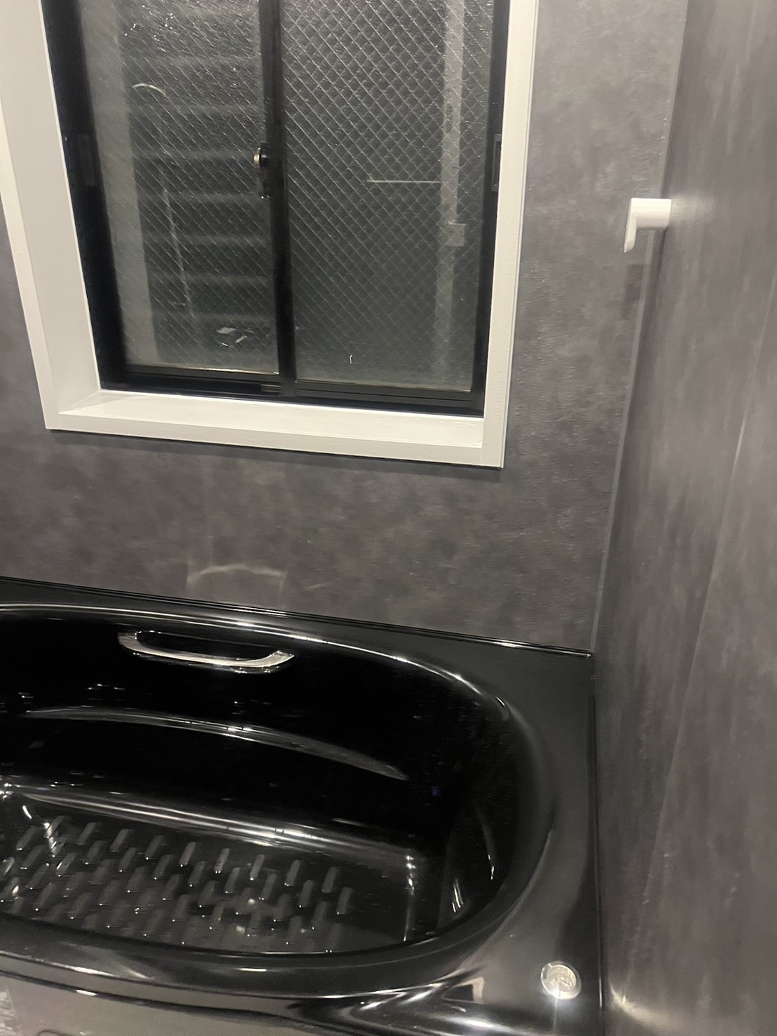 �����̓u���b�N�ł��Ȃ�V�b�N�ȕ��͋C�ɕύX���܂����B