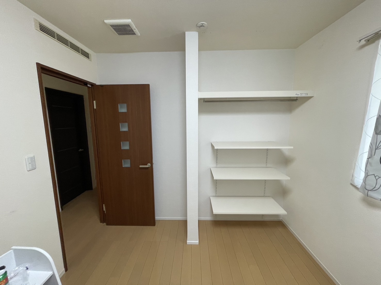 子ども部屋に間仕切りを！オープン収納で、すっきりお片付け！