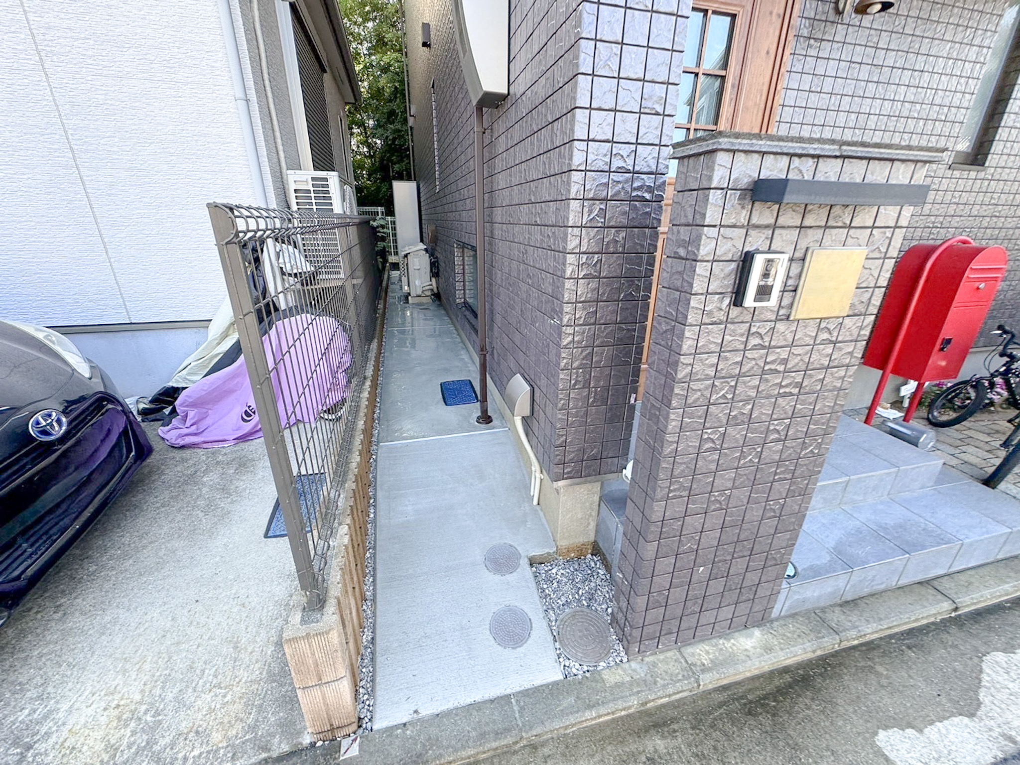 戸建て外構を一新！お手入れラクラクコンクリート舗装