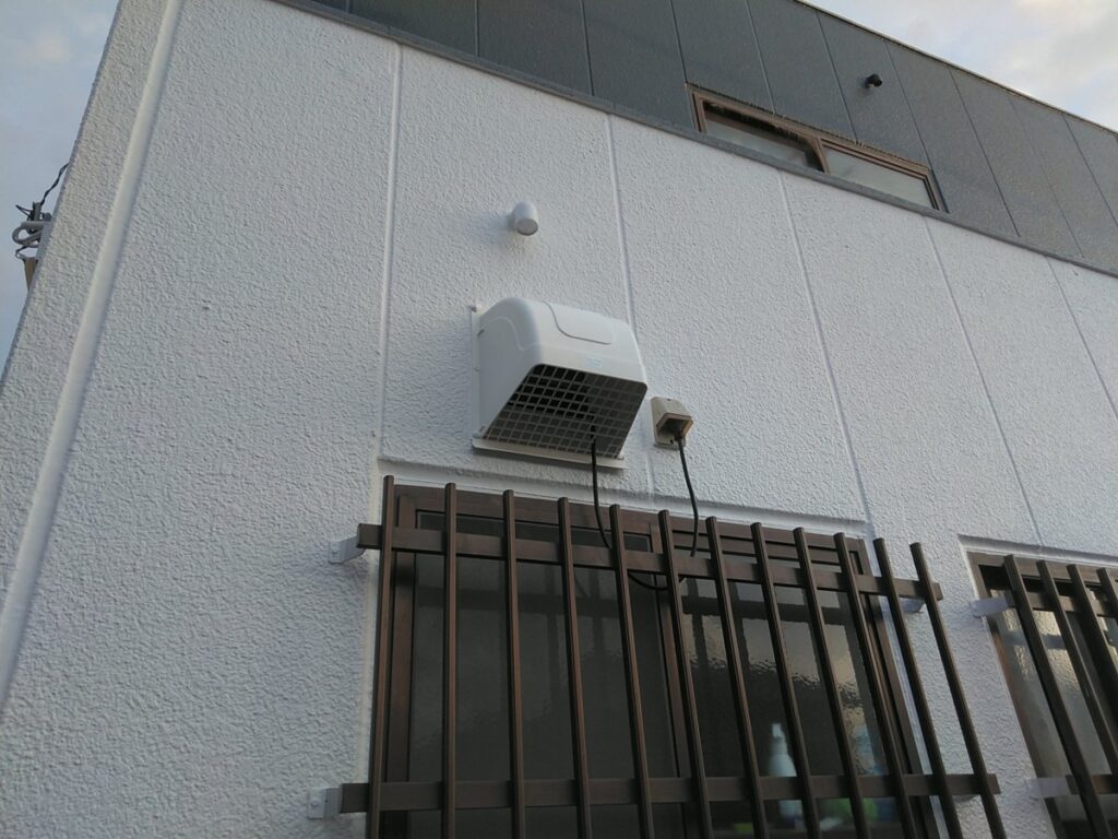 ALC外壁塗装・屋上防水等を行いました