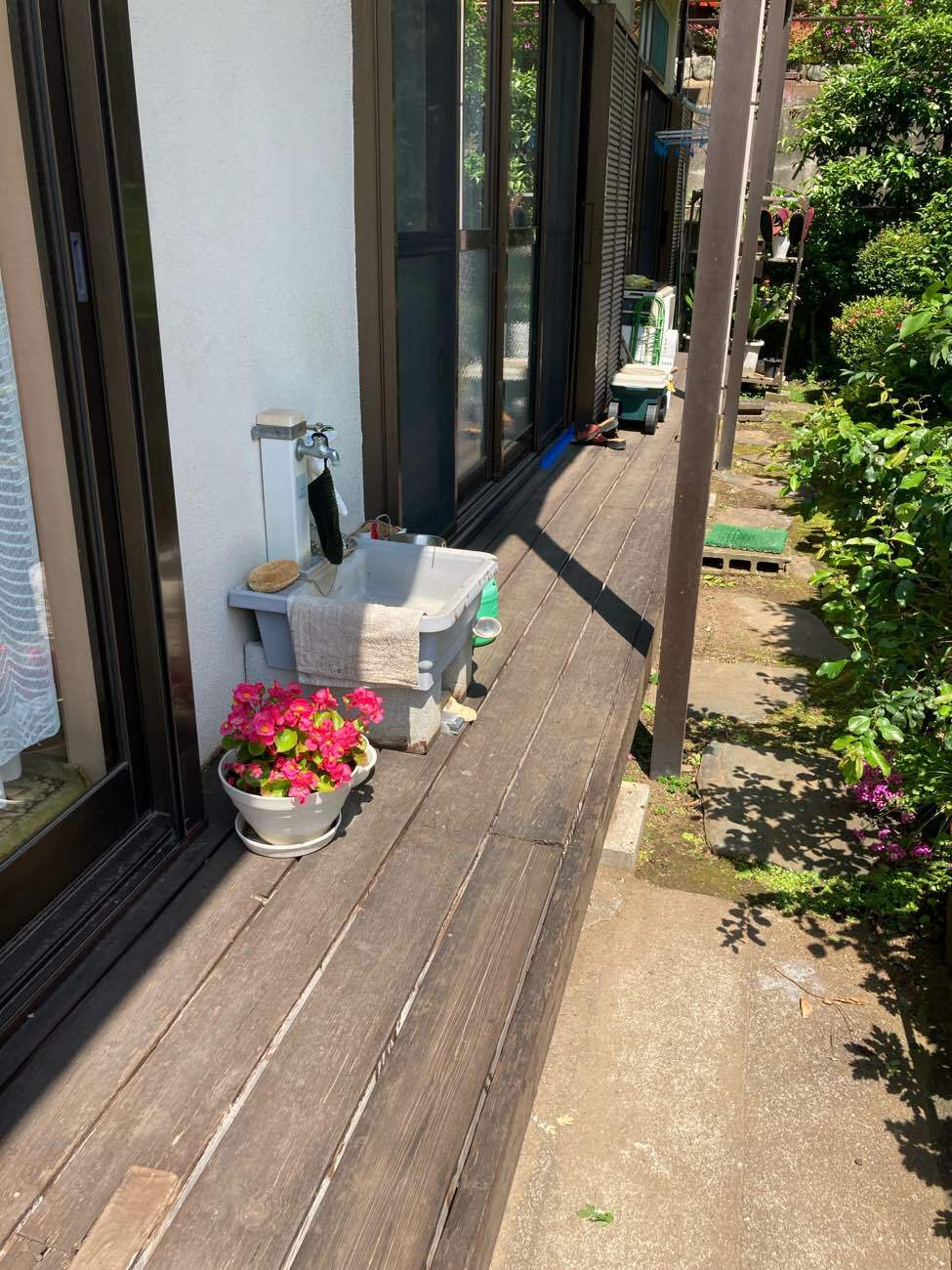 機能的な人工木で解放感を楽しむ 縁側＆ウッドデッキ
