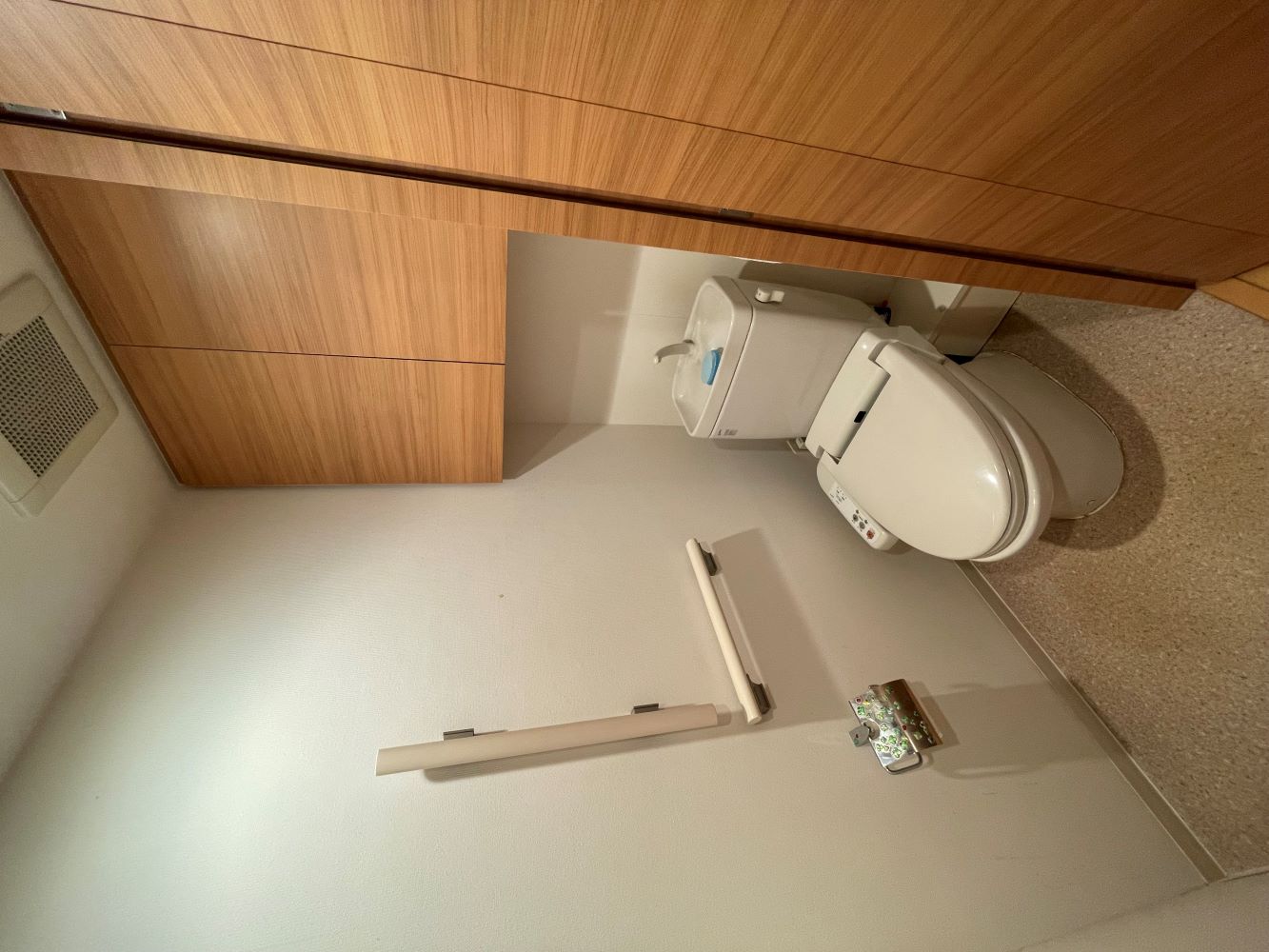 可愛い床に仕上がったトイレリフォーム