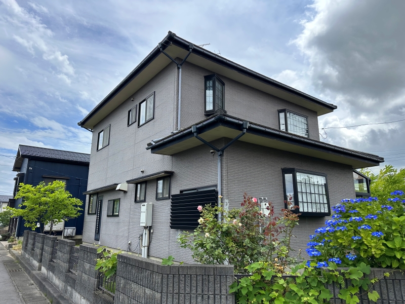 新発田市のアウトドアテイストな外壁リフォーム