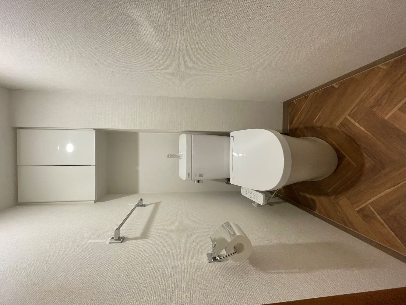 左レバーのLIXIL製トイレにリフォーム