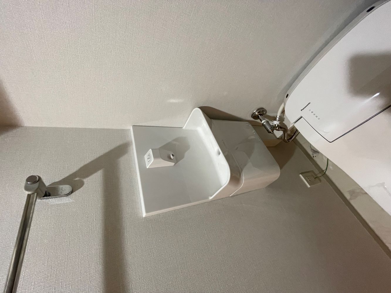 マリメッコ柄で華やかに！トイレリフォーム