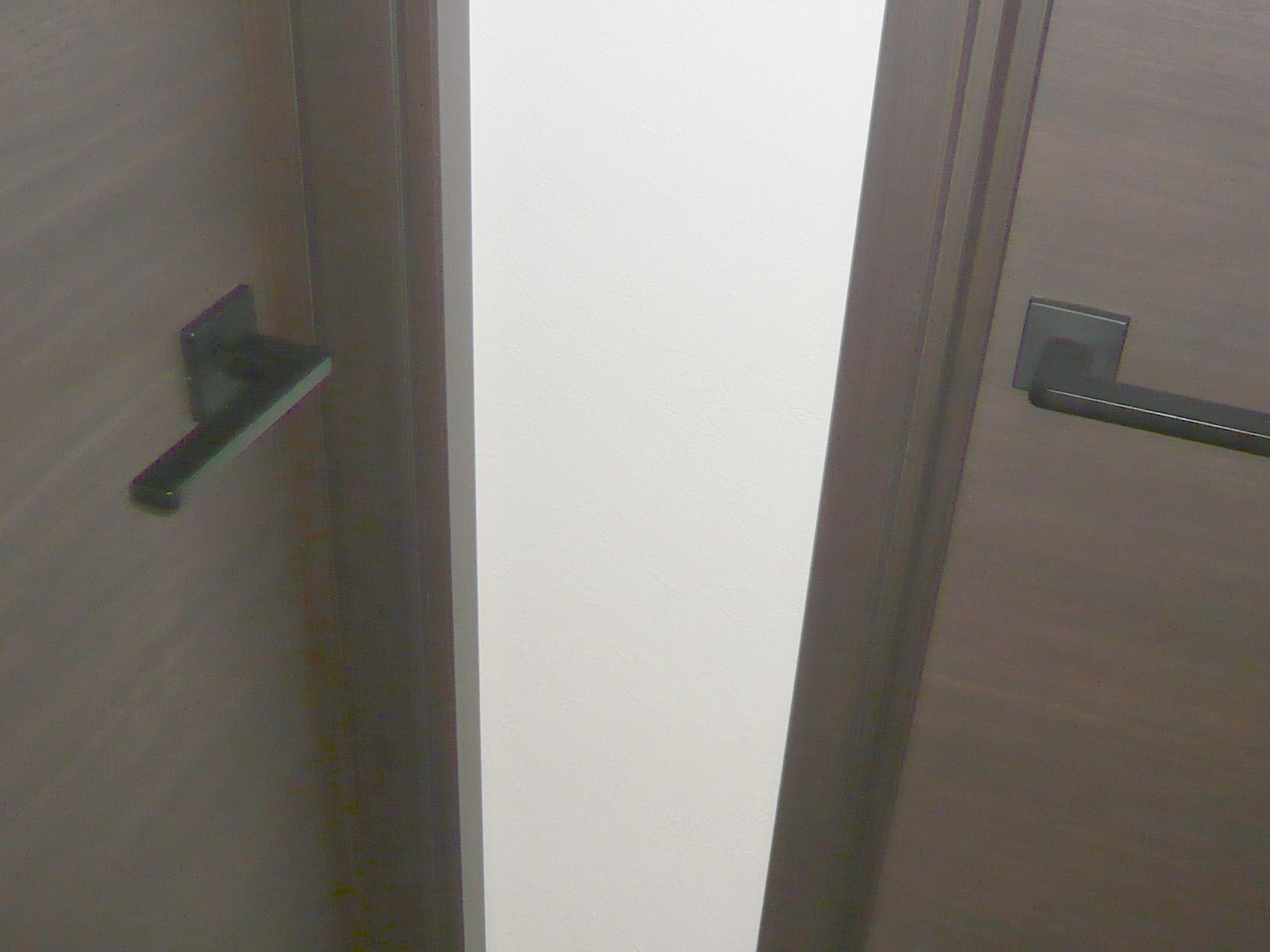 必要な箇所だけ、手軽に修繕！壁に空いた穴をきれいにカバー。