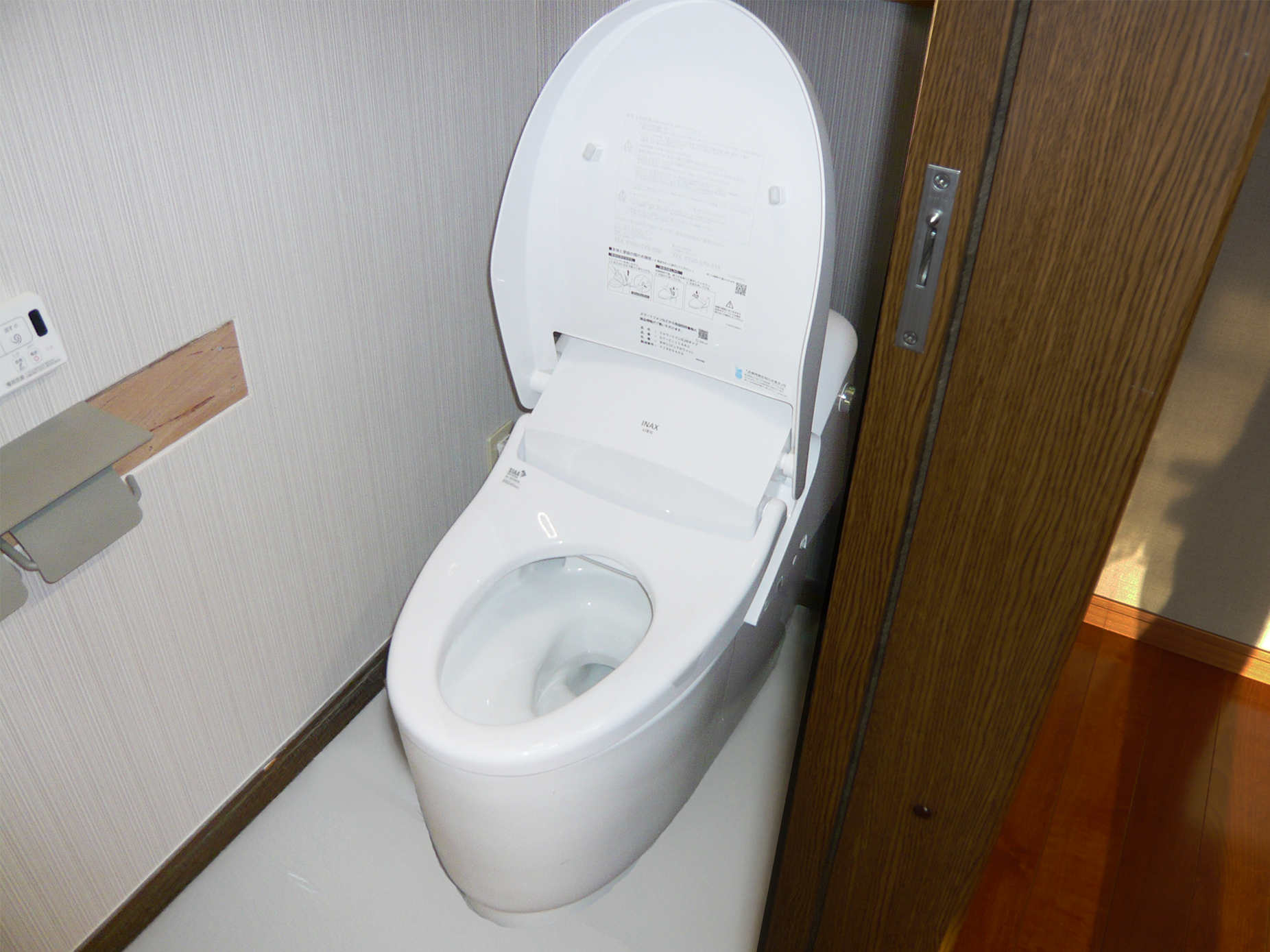既存の１階トイレと揃えて生まれ変わる２階トイレリフォーム