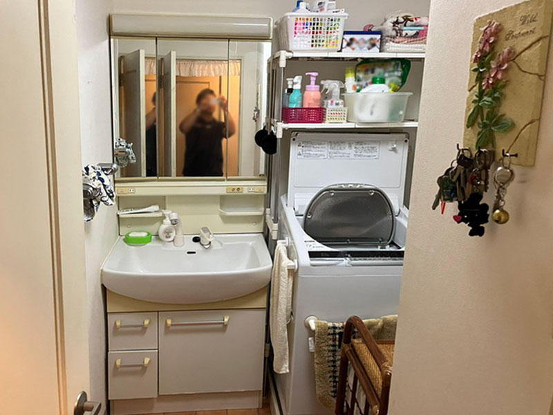 洗面化粧台交換とタオル掛け強化で快適な暮らしへ！