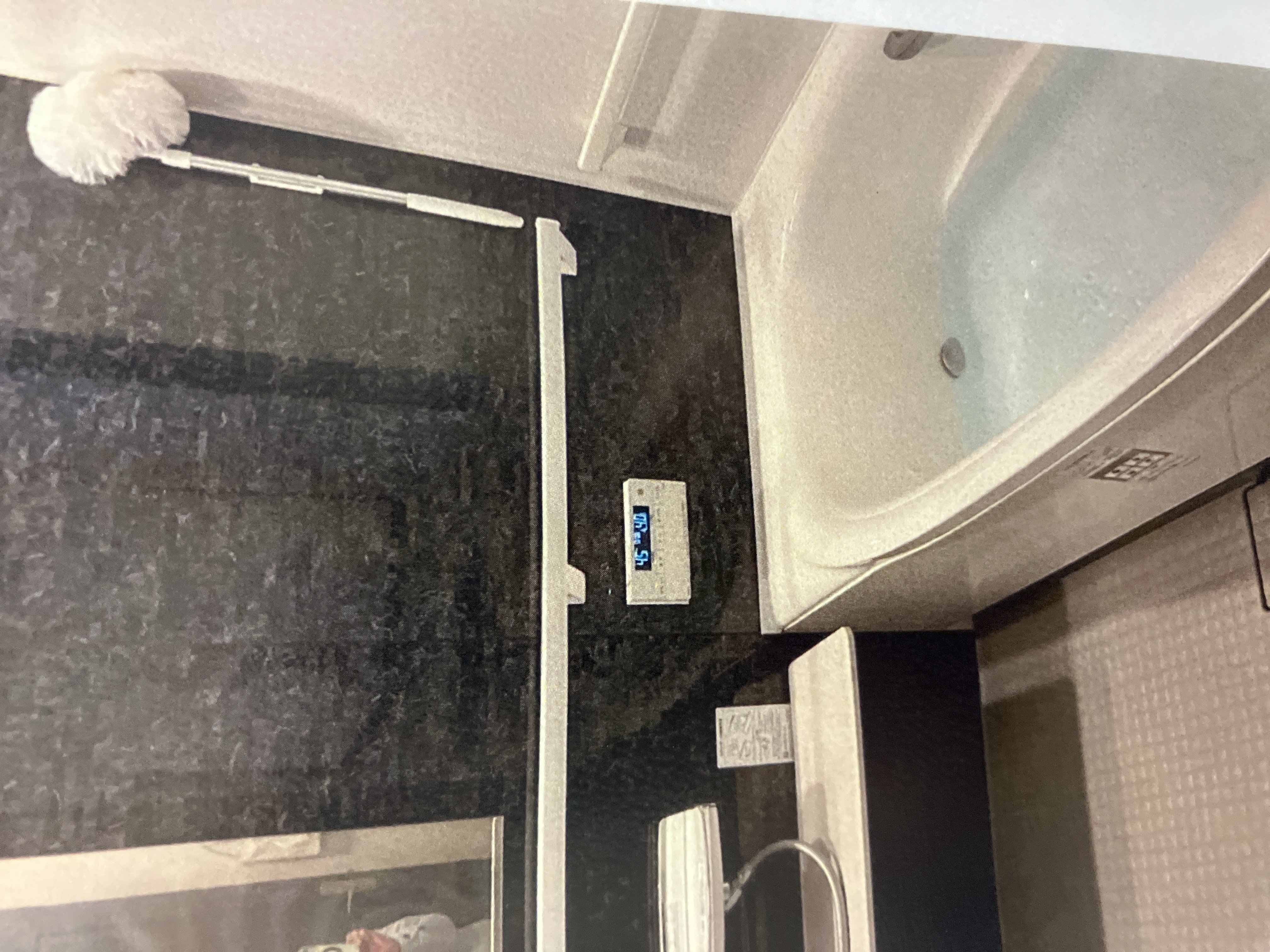 お風呂とトイレをきれいにしよう。