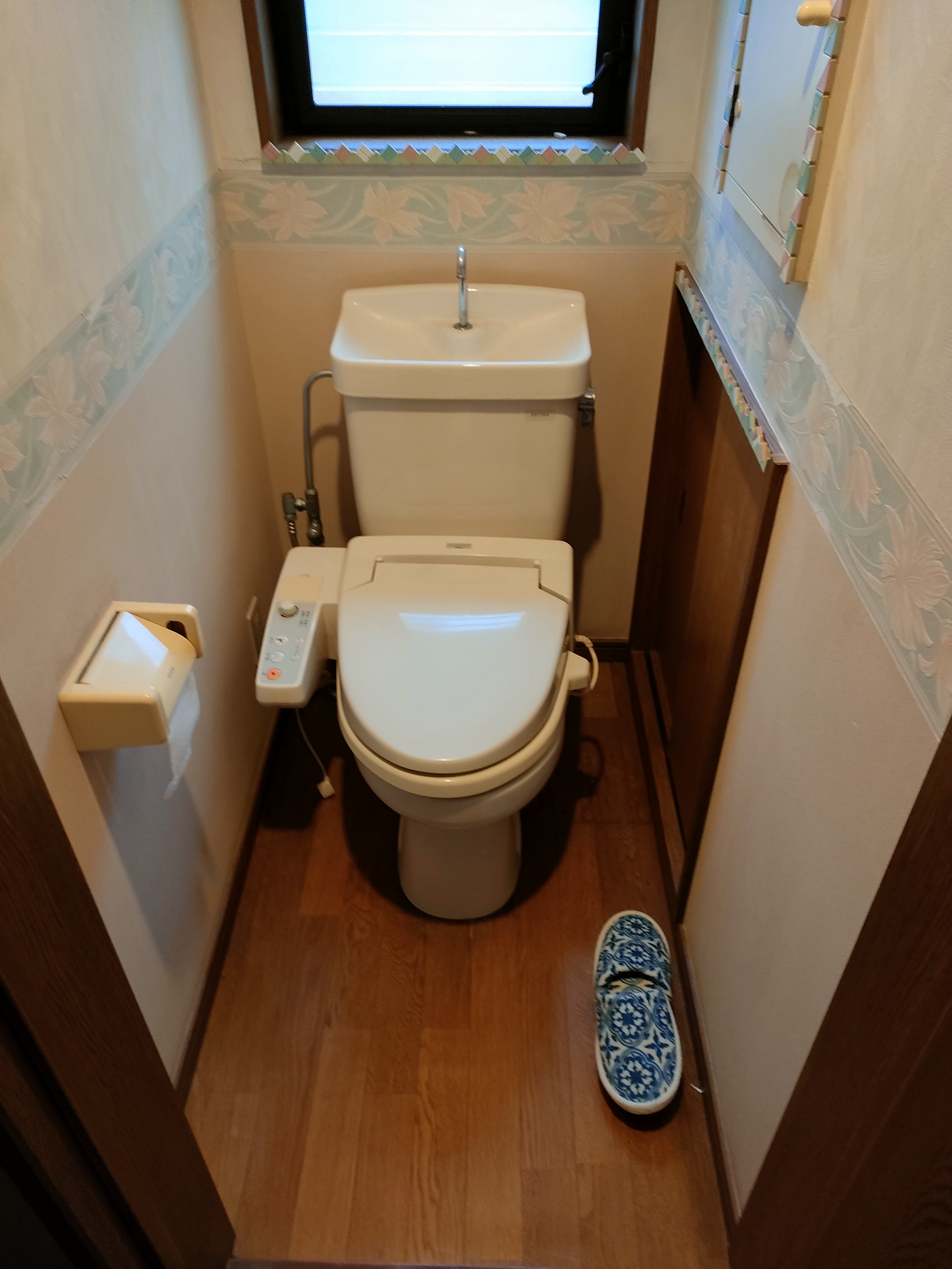 落ち着いた安らぎのトイレ空間