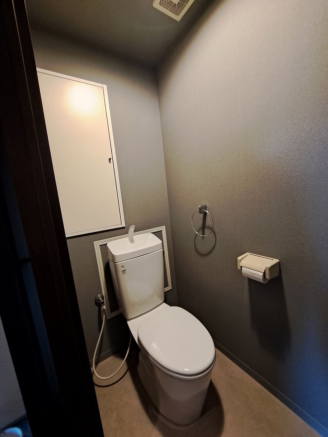 LIXIL製：アメージュ便器（トイレリフォーム）