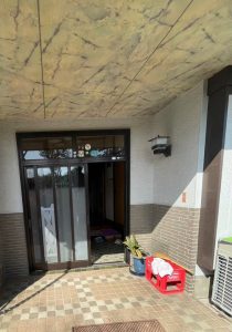 玄関ドアの交換