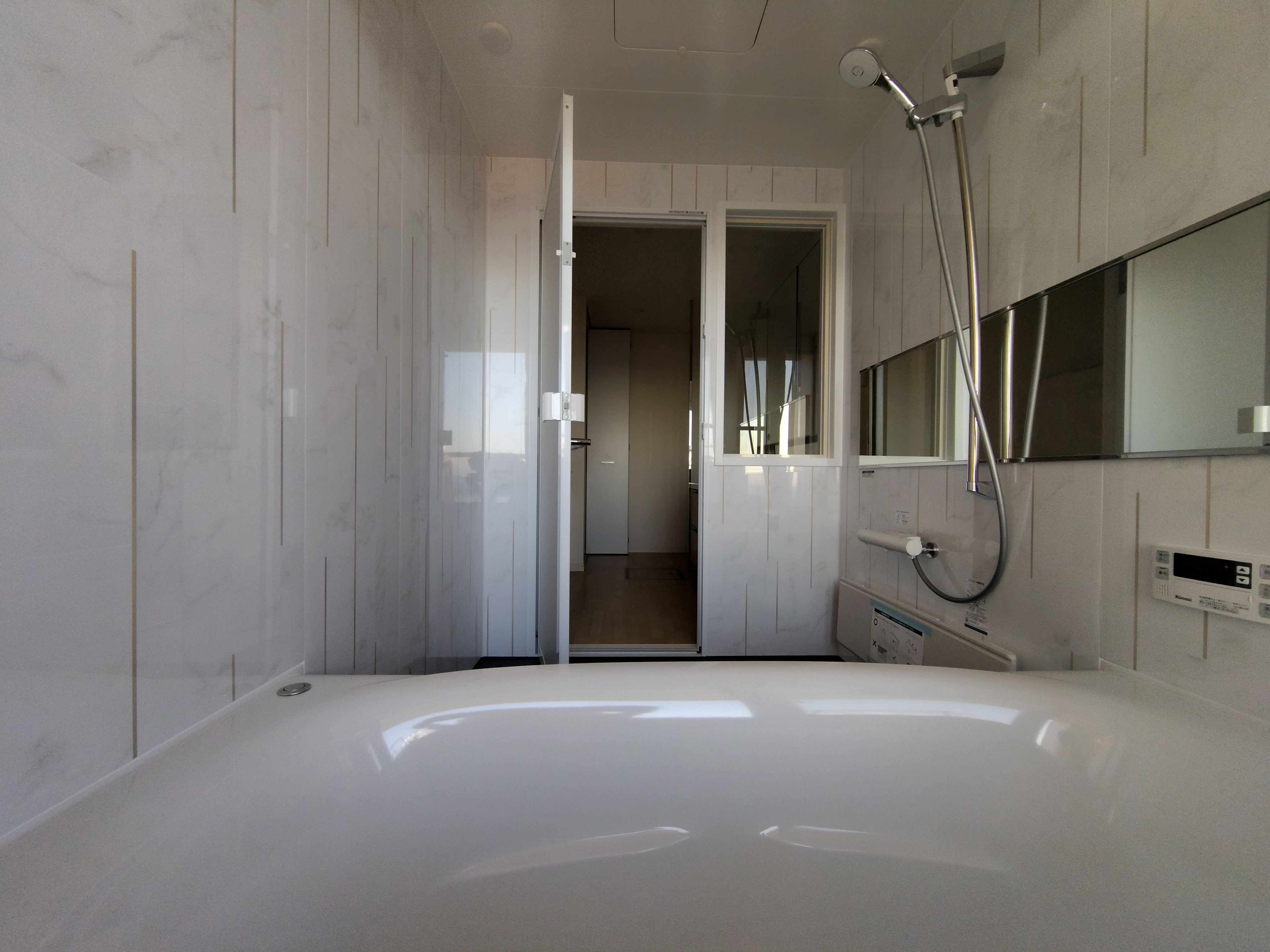 �ǂ̓J���J�b�^�S�[���h��S�ʒ���ɁB
���𑢍삵�A�����傫���Ȃ������߁A���ʑ������邭�Ȃ����B