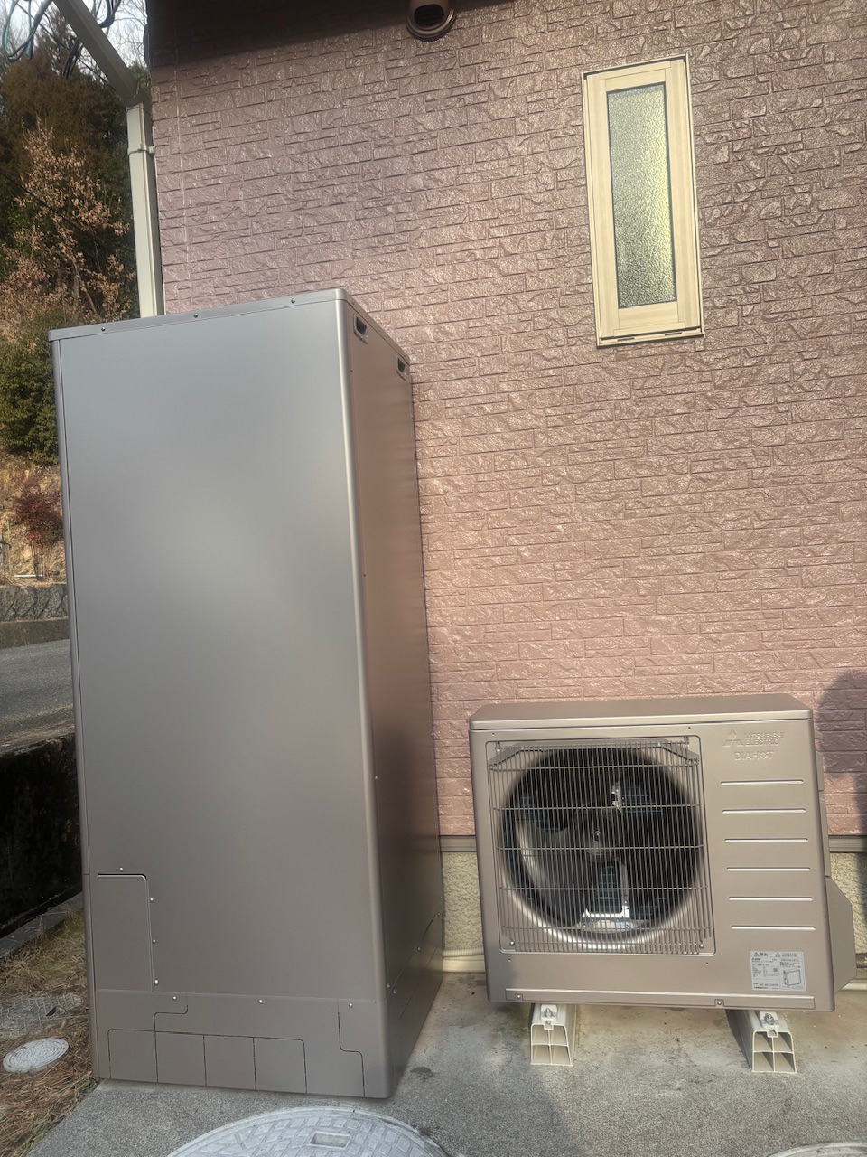 ���C�����V���o�[�F�̊O�ςŌ��f�����ǂ��Ȃ�A�h�T�r�d�l�ł��ꂢ���������������ł��B