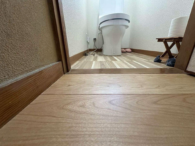 人は立って生まれ、座って考え、そして、楽に生きる