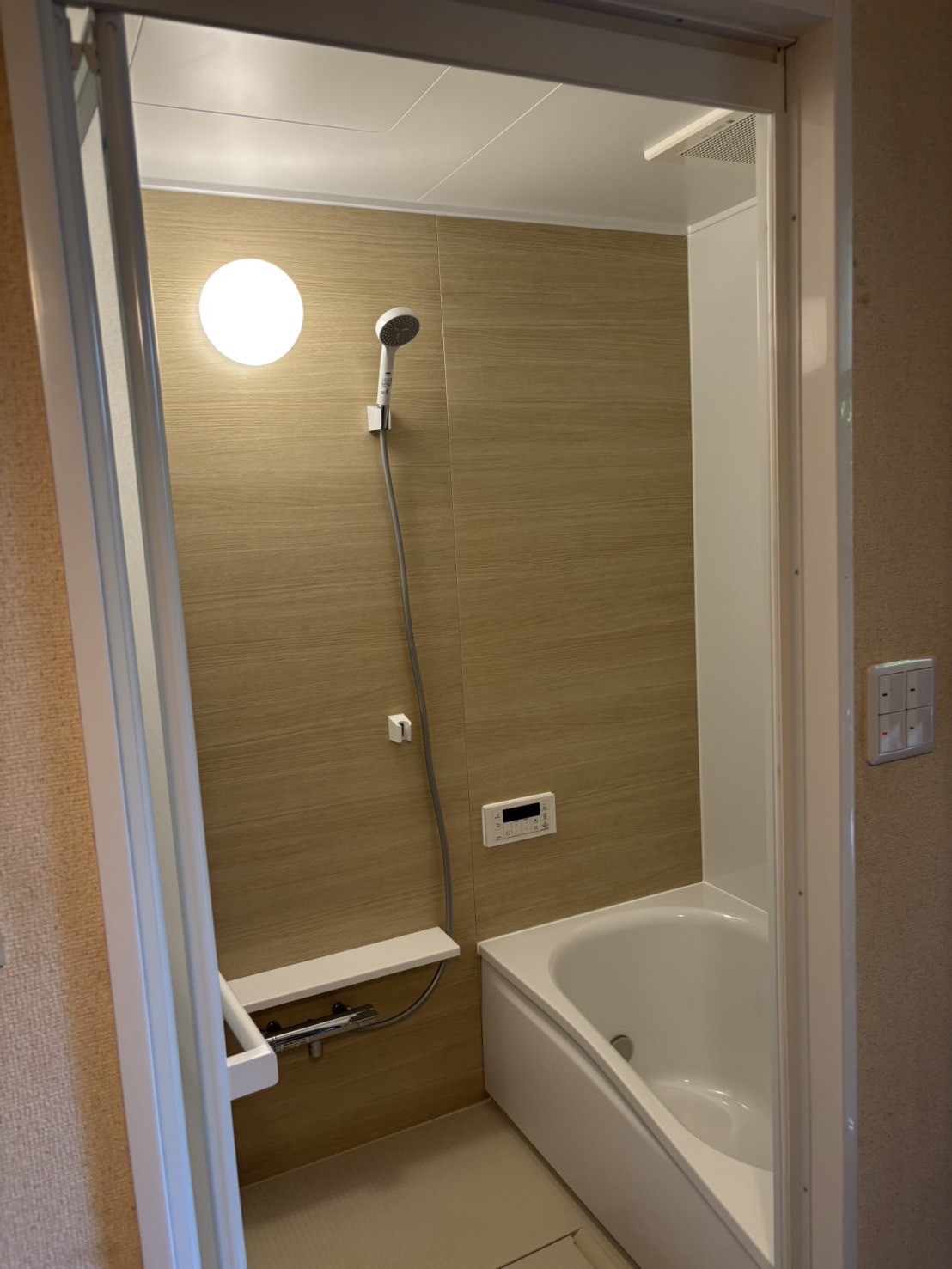 綺麗なユニットバスになりました。