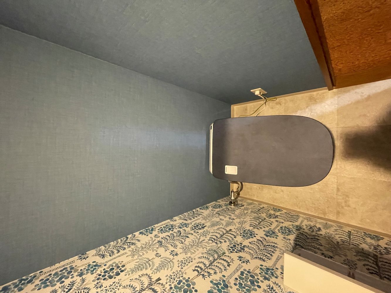 ブルーで統一！トイレリフォーム