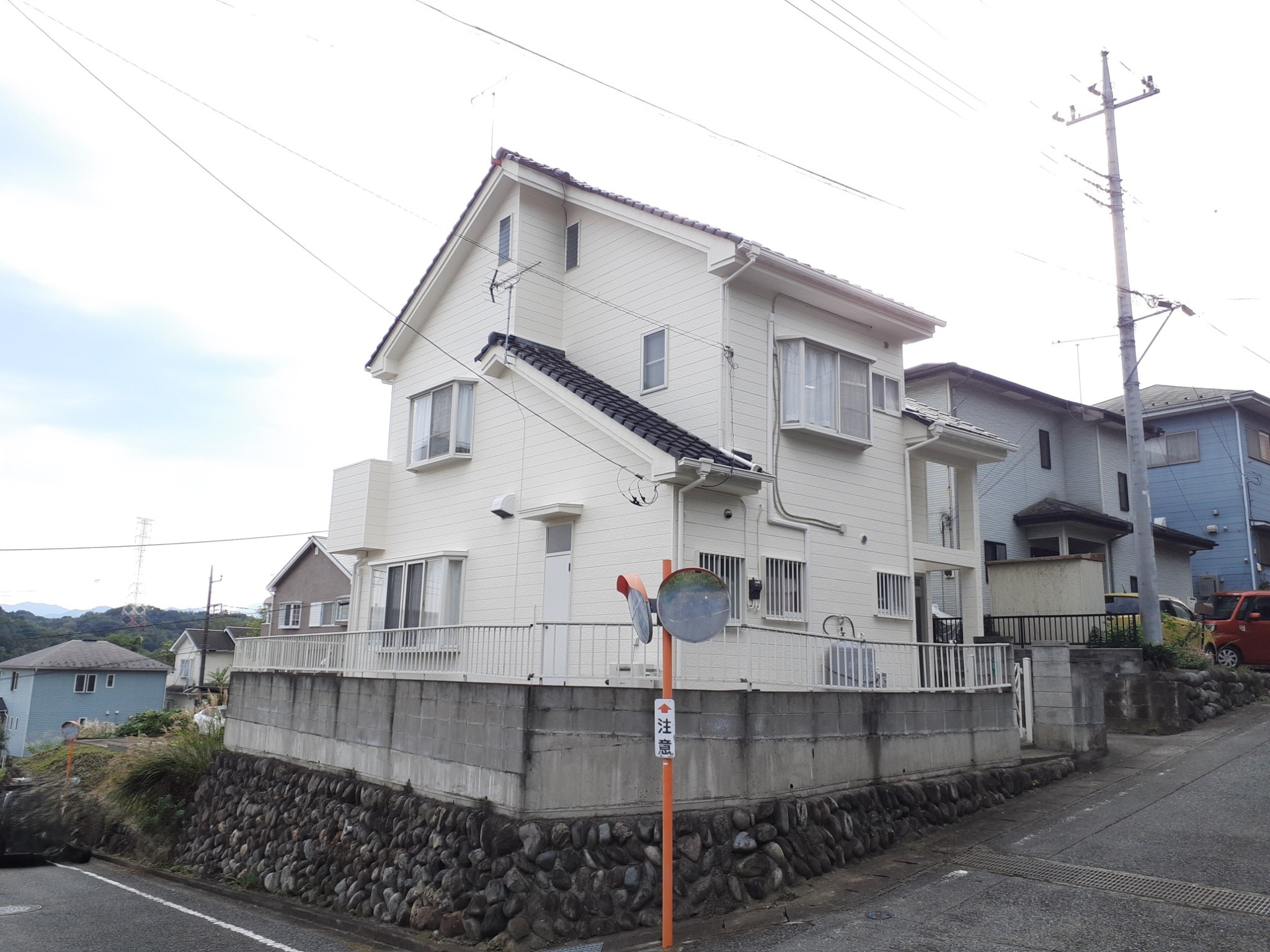 大切なおすまいのメンテナンス　外壁塗装と雨樋交換