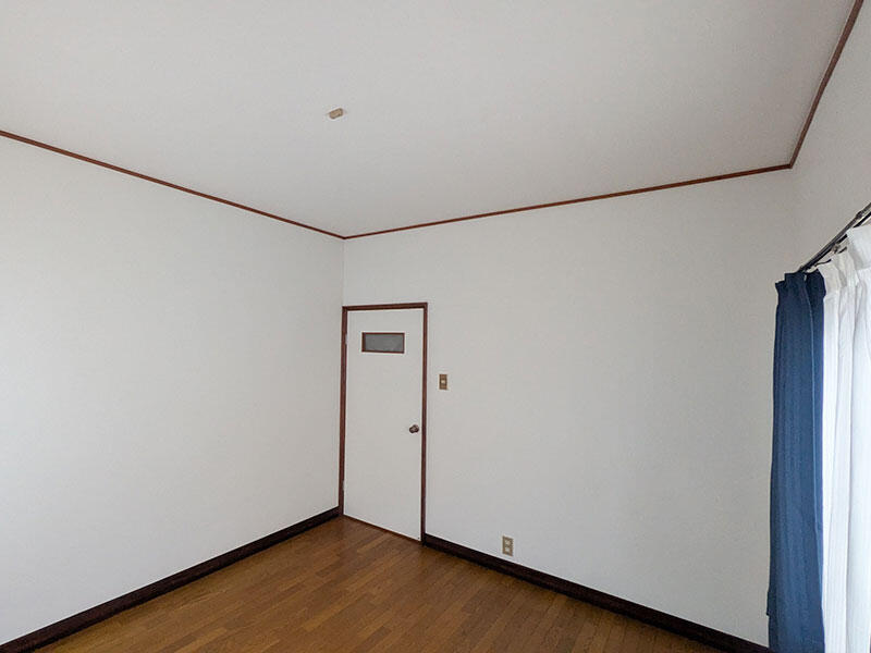 白が際立つ綺麗なお部屋に