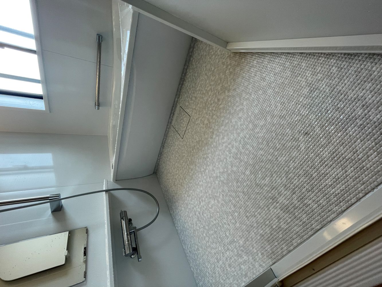 明るく清潔感のある空間へ　ユニットバス・トイレリフォーム