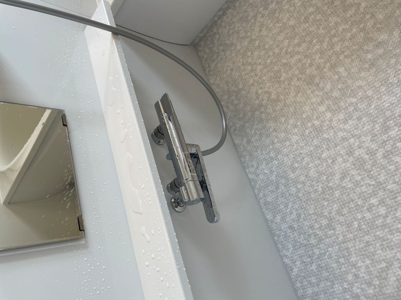 明るく清潔感のある空間へ　ユニットバス・トイレリフォーム