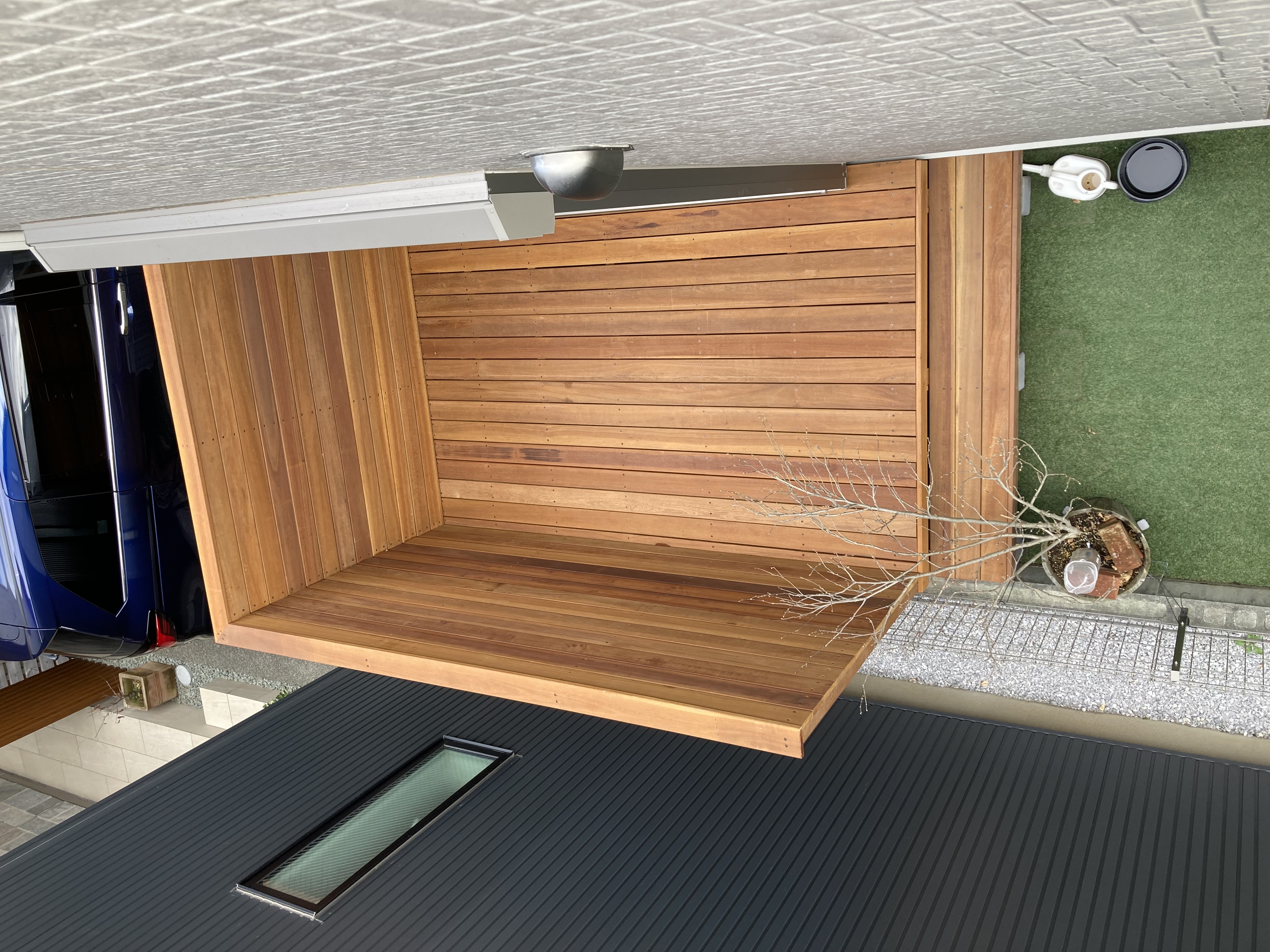 プライバシーが守られる庭に。