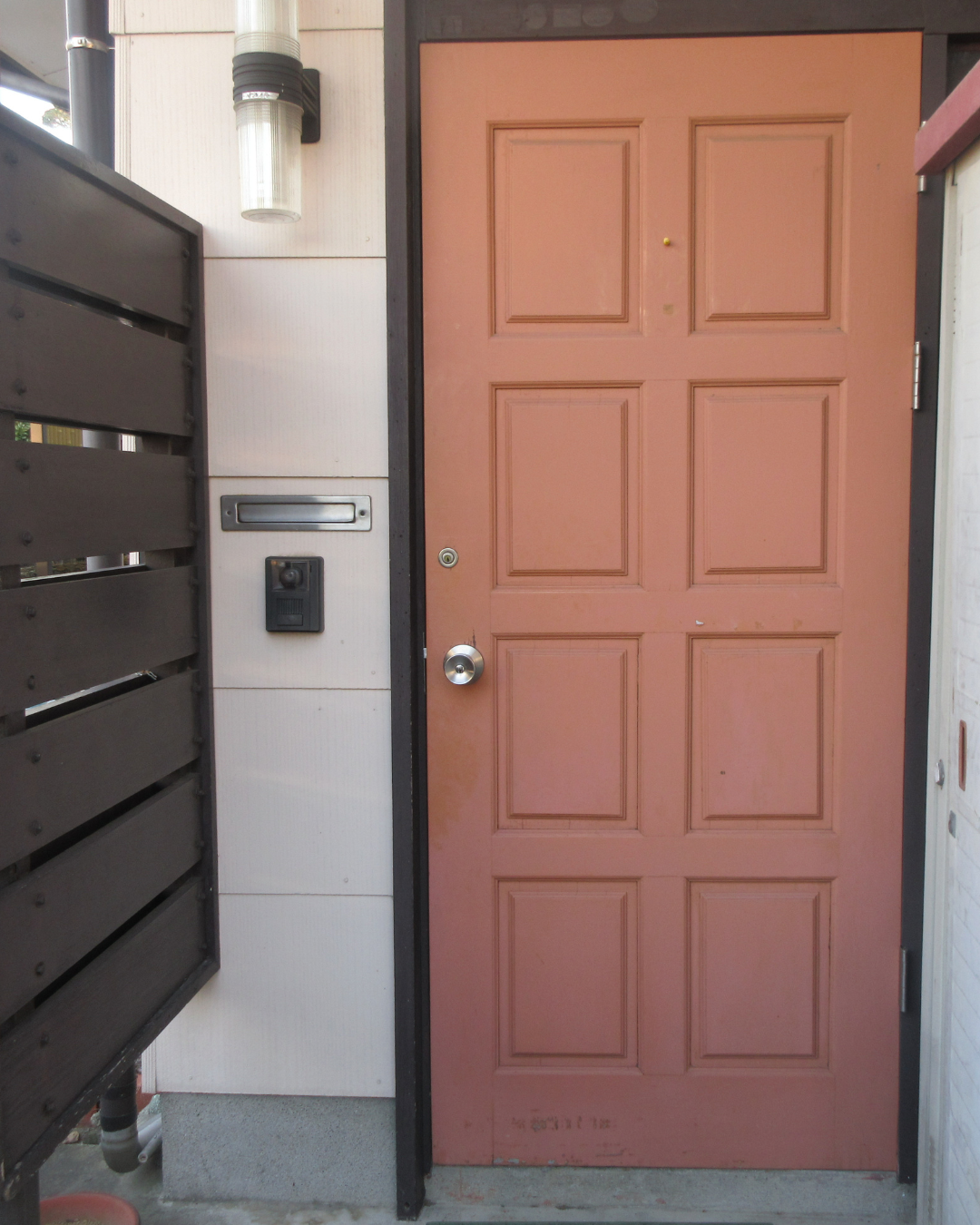 玄関ドアリフォーム工事