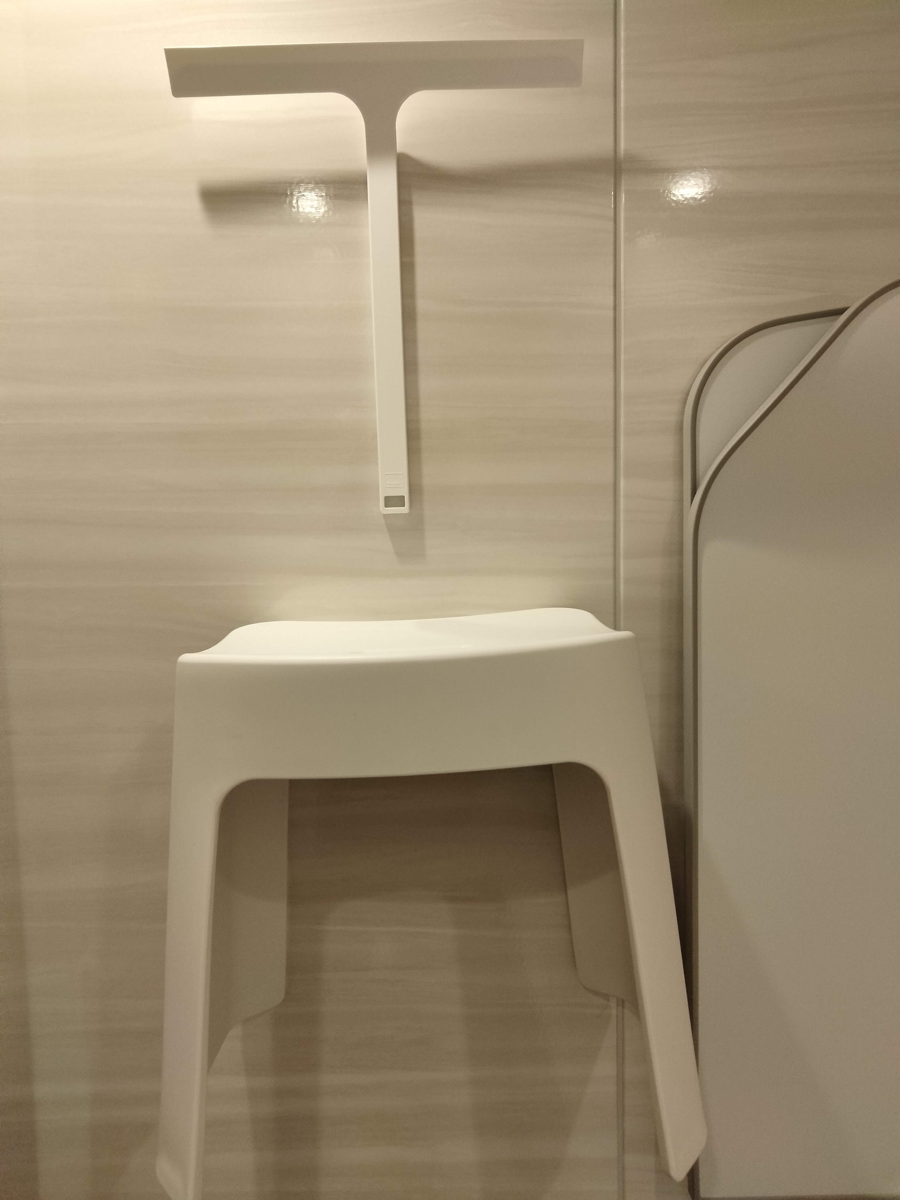 �}�O�l�b�g�������̂ŁA�����C�̈֎q���ǂɃs�^��