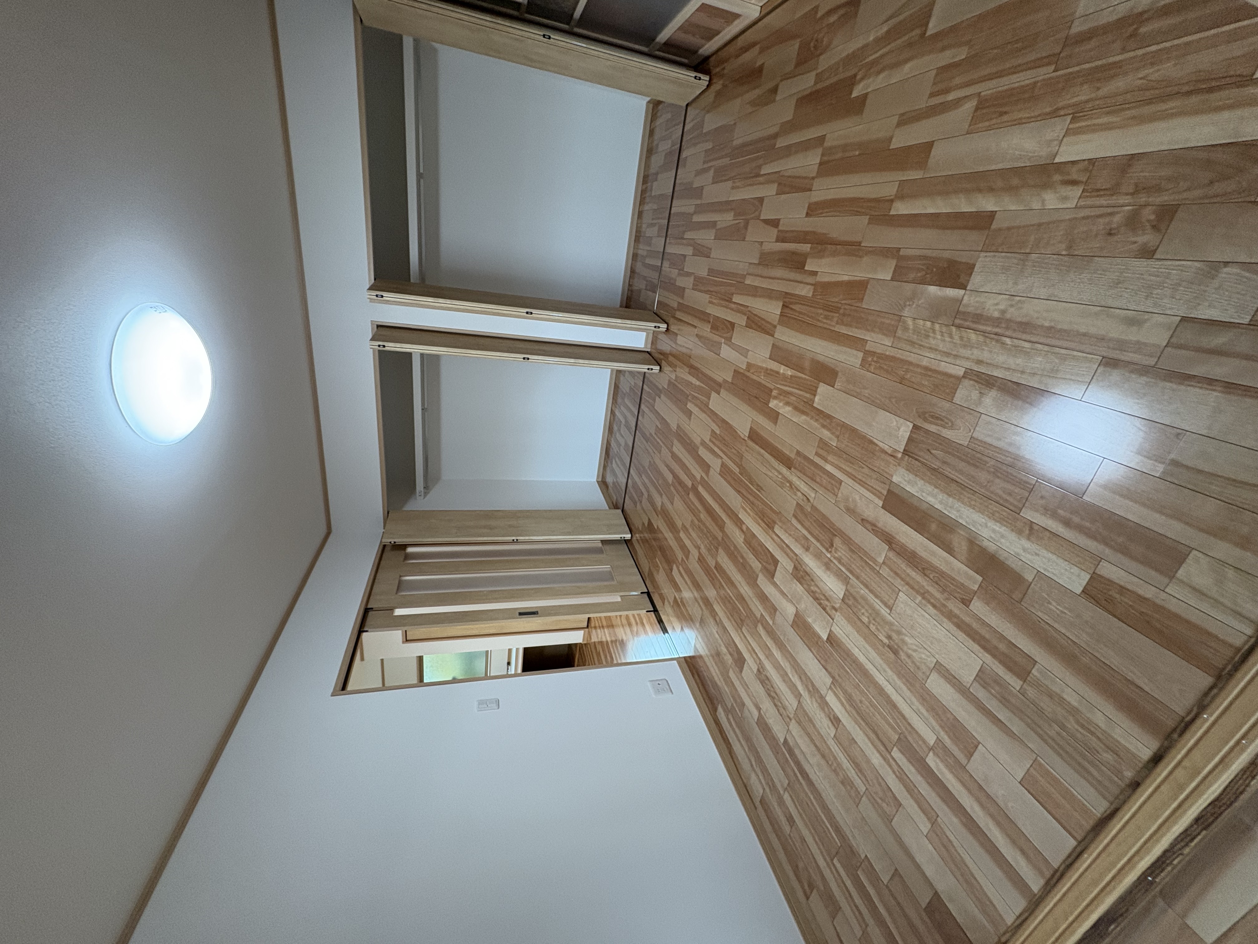 畳の和室から新築のようなフローリング空間へ