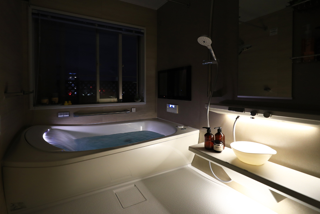 ラグジュアリーホテルライクな浴室（シンラ）