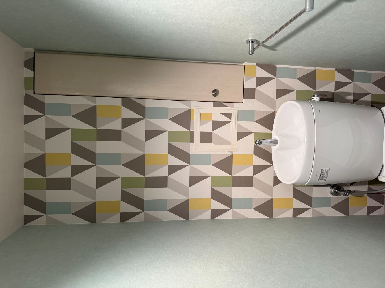 グリーンで爽やかな空間へ　トイレリフォーム