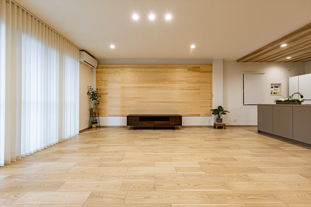 黒から白へ～家族が集う明るくLDK～