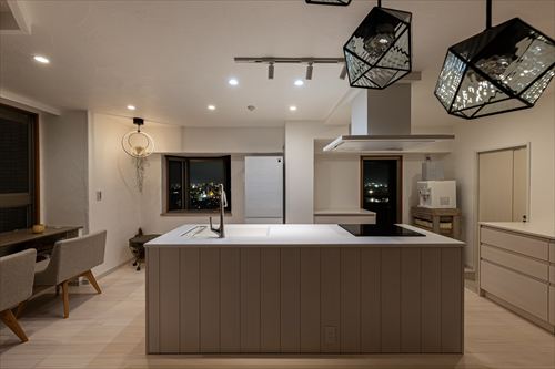 ミニマルのお部屋で外の風景を感じる