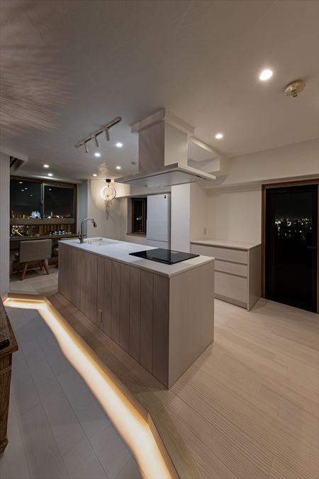 ミニマルのお部屋で外の風景を感じる