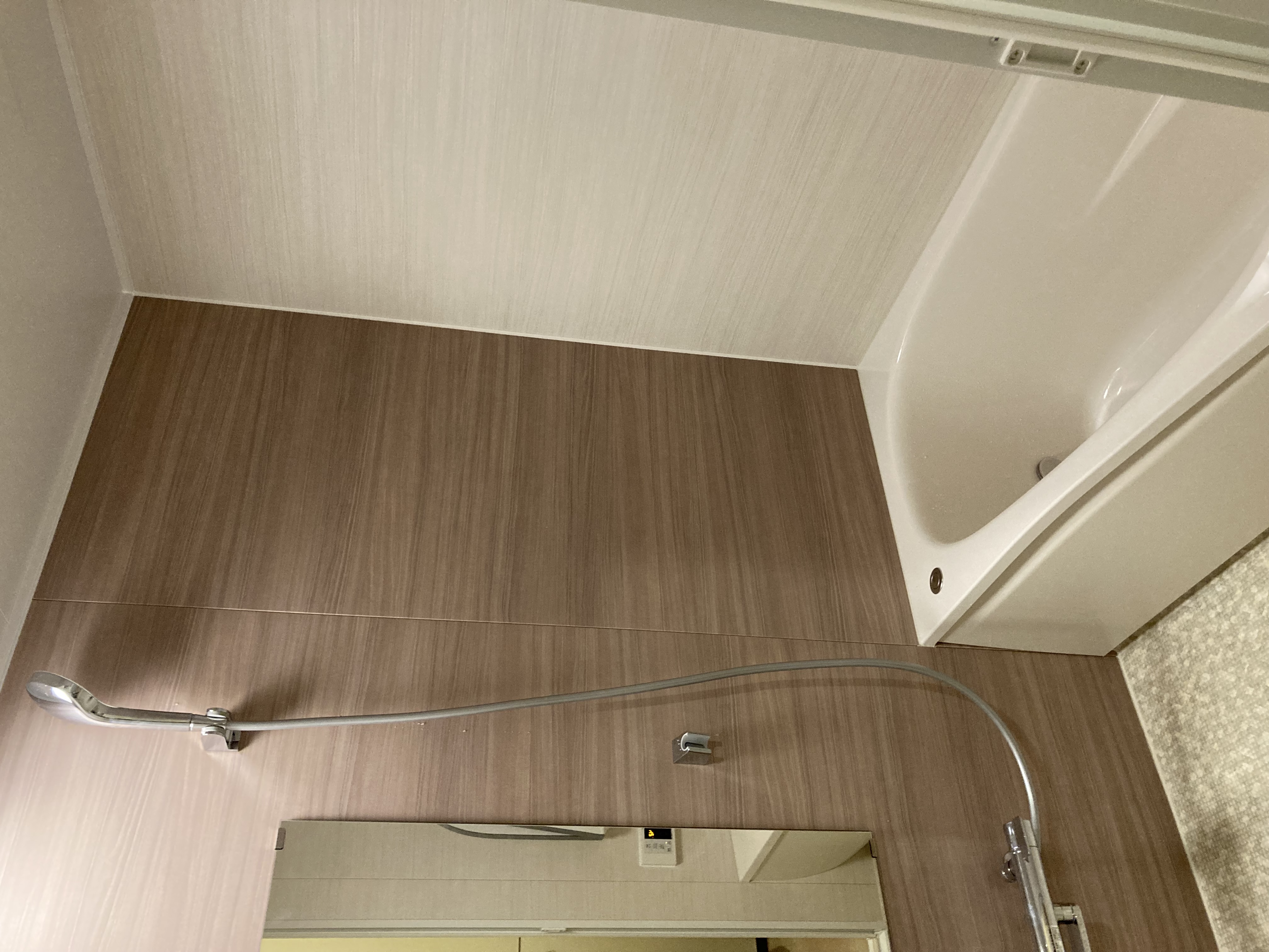 掃除がしやすくシンプルなお風呂にリフォーム