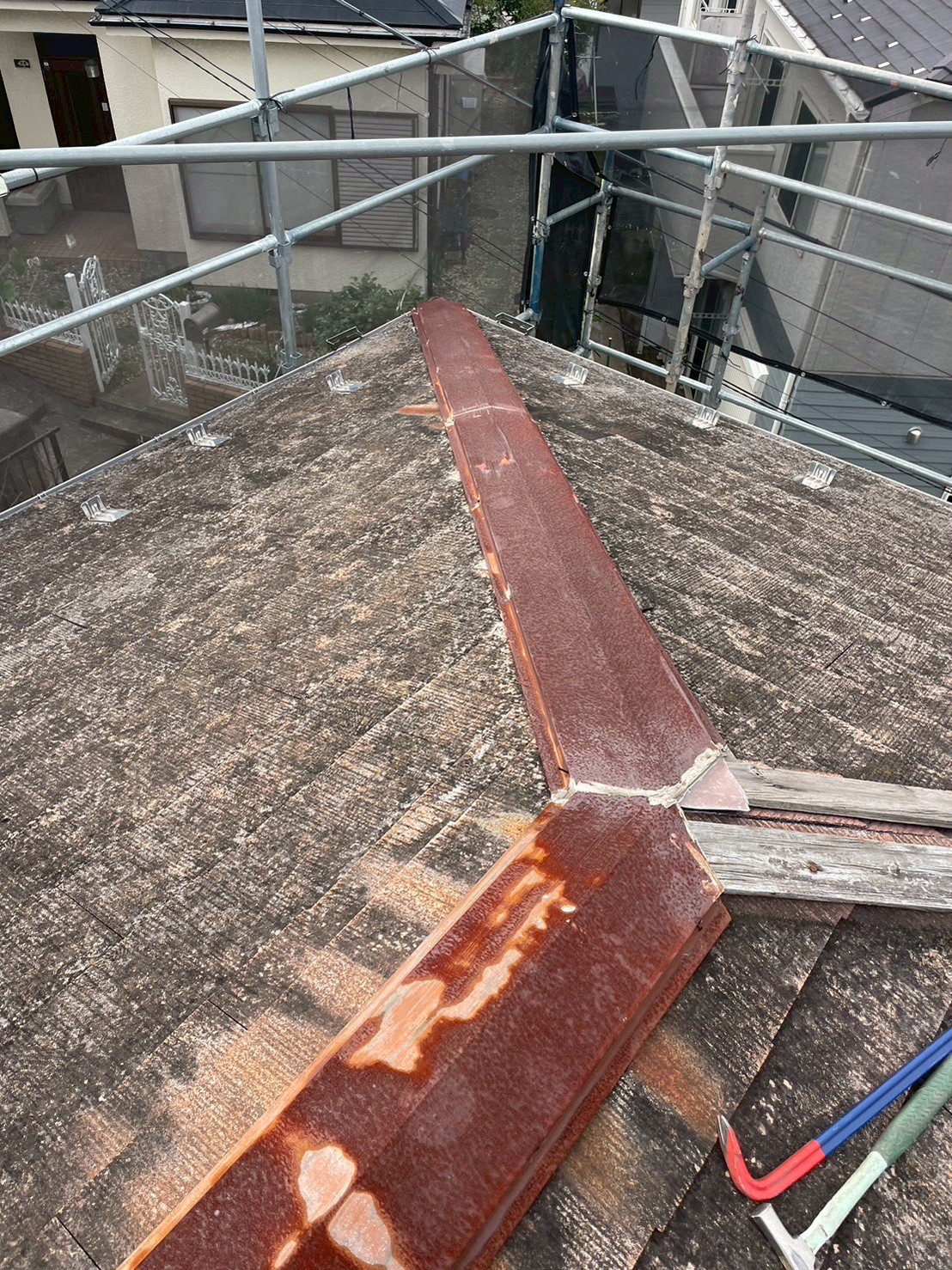 見えない屋根こそ、家を守る最前線