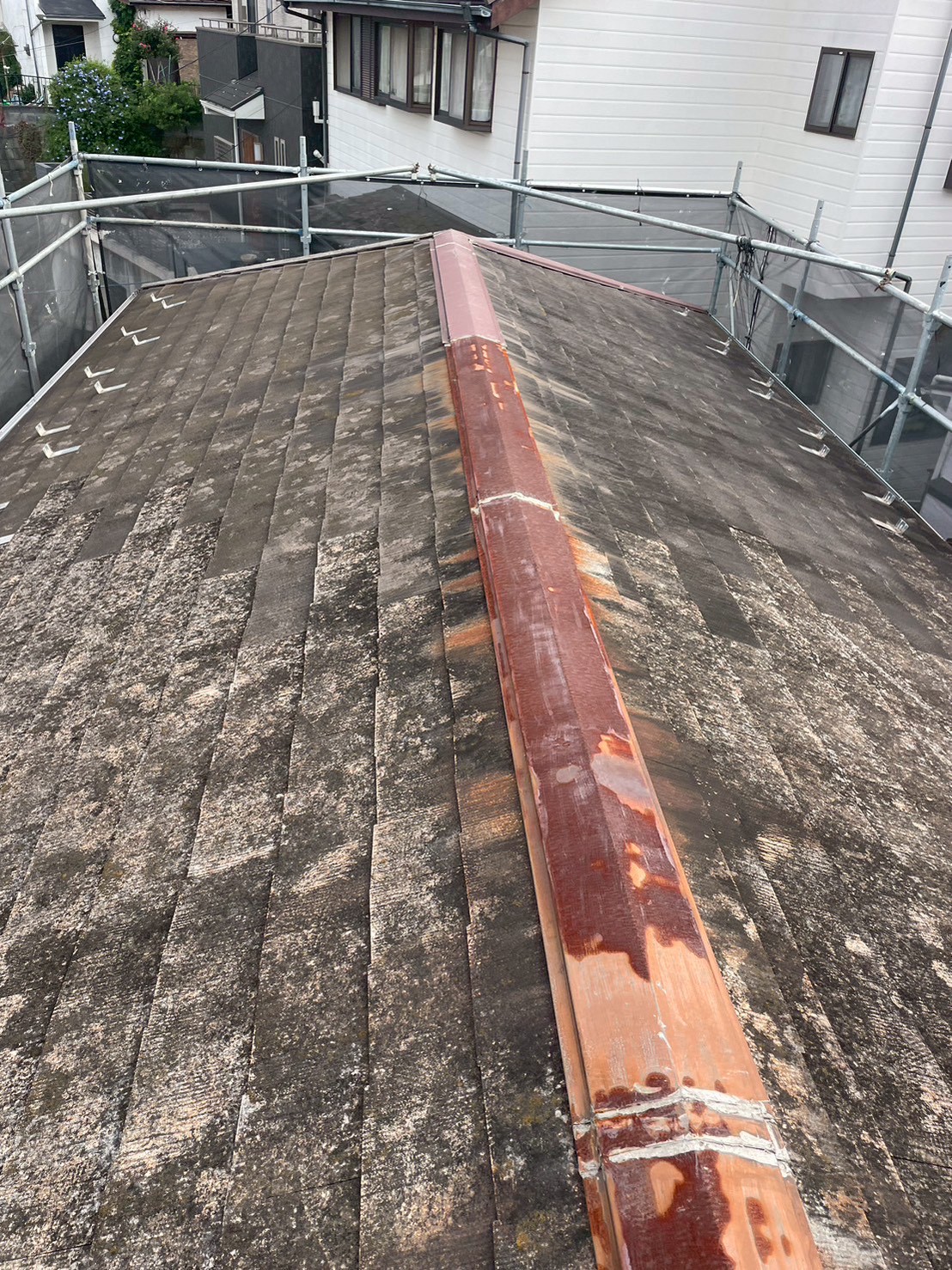 見えない屋根こそ、家を守る最前線