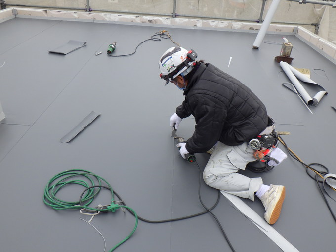 ハウスメーカー施工　外壁塗装・屋上シート防水工事