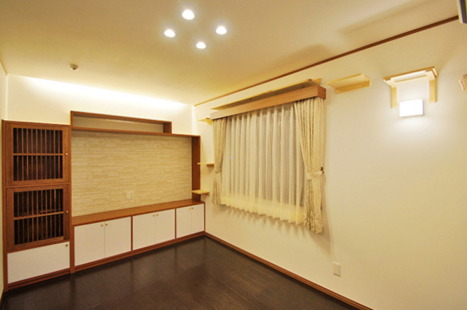 大人の癒し空間をテーマに和室から洋室へ。キャットウォーク、キャットゲージも制作。