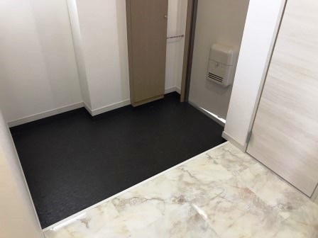 賃貸マンション２室を１室にリノベーション