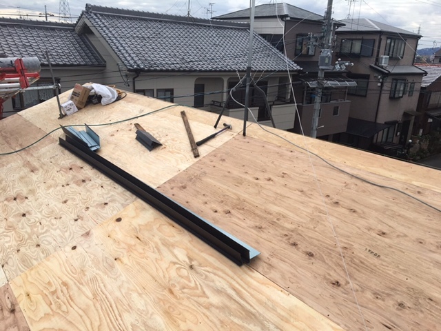 屋根葺き替え工事　スーパーガルテクト