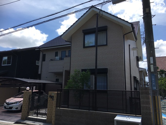 生まれ変わりました　外壁リフォーム