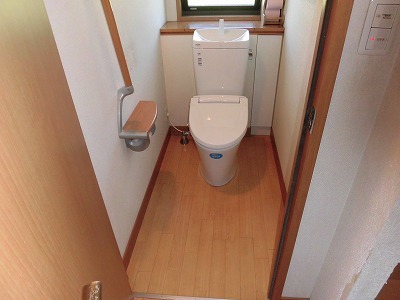 低価格で掃除がしやすいトイレへ