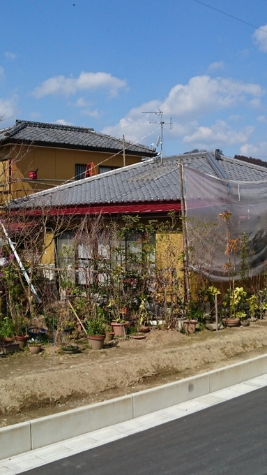 外壁塗装と一緒に玄関リフォームはいかがですか？