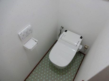 泡で洗浄　お掃除トイレ　トイレ編