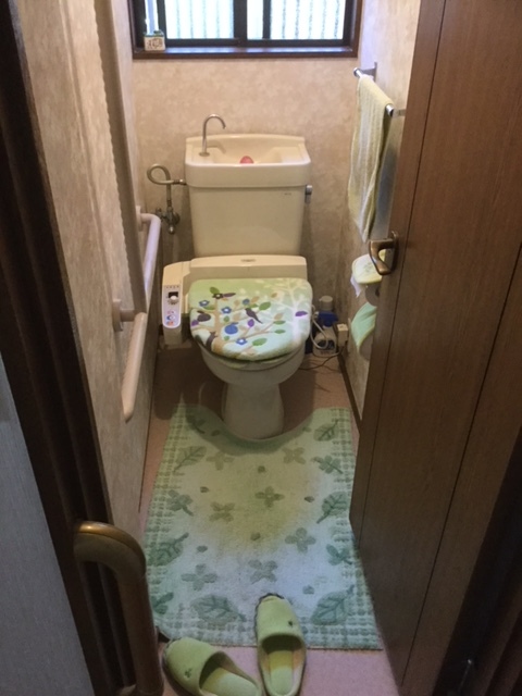 施工前　トイレ