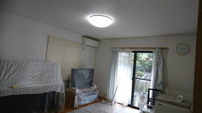 キッチンの吊戸棚を無くして広々としたLDK空間へ
